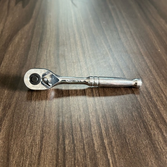 “Ford” 1/4” Ratchet Wrench - Picture 1 of 6